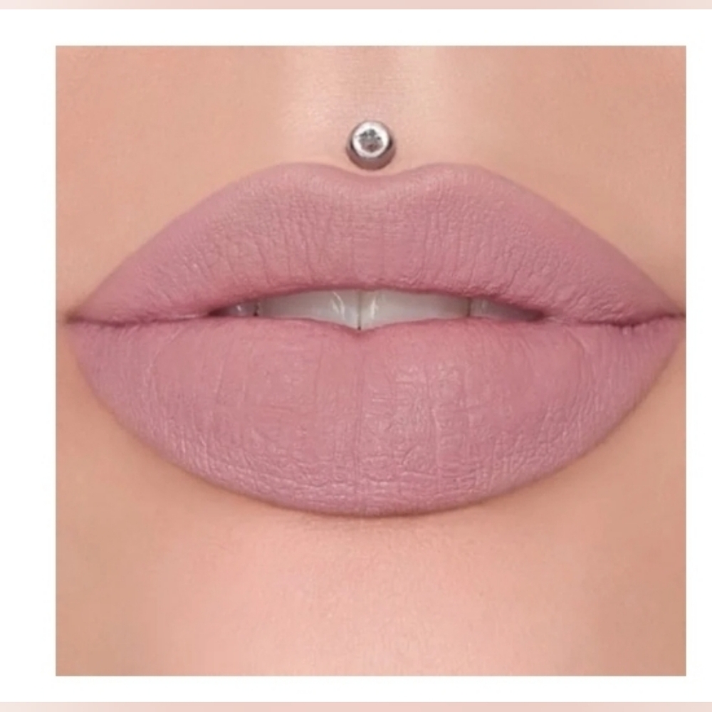 NUDIST COLONY Jeffree Star Velvet Trap